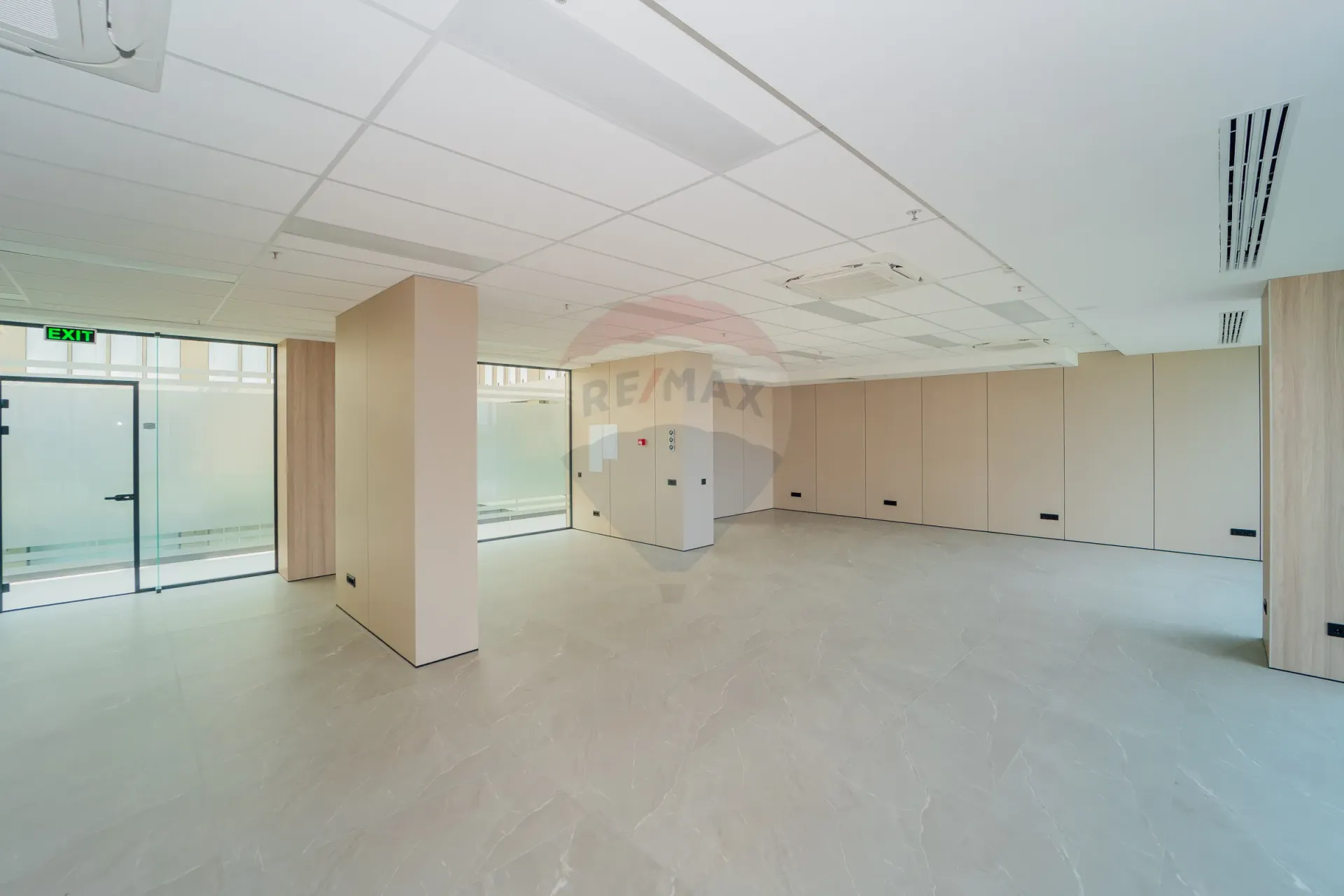 1-bedroom office, 120 m² — Image 6