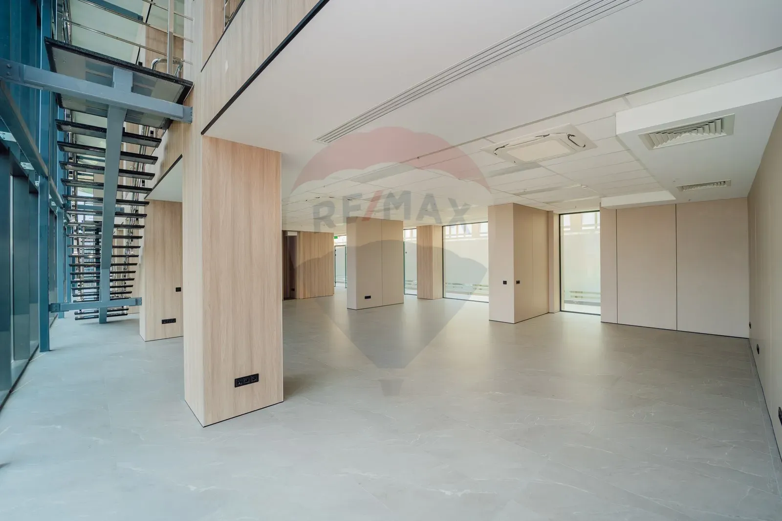 1-bedroom office, 170 m² — Image 10