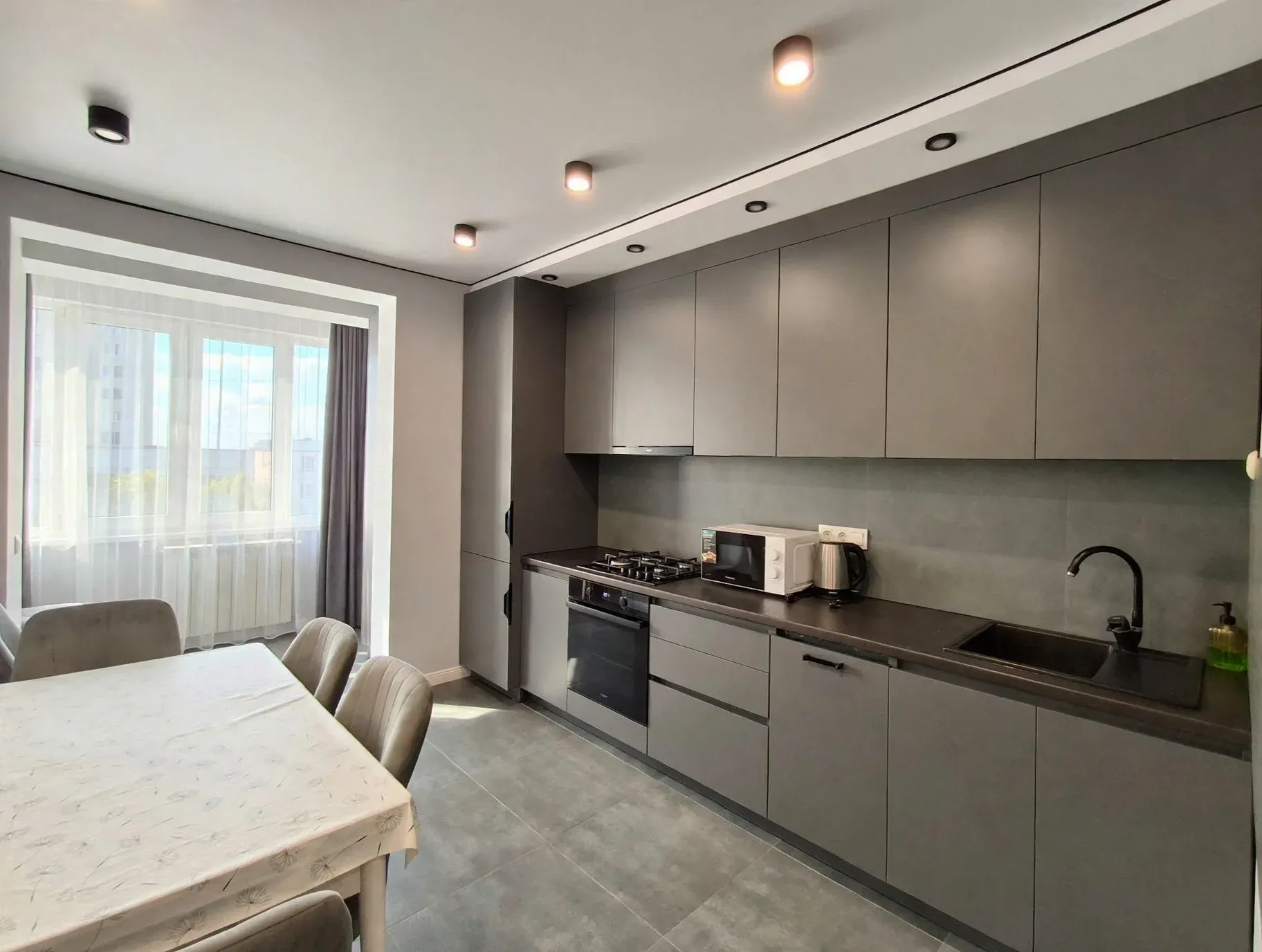 1-комнатная квартира, 55 м² — Изображение 2