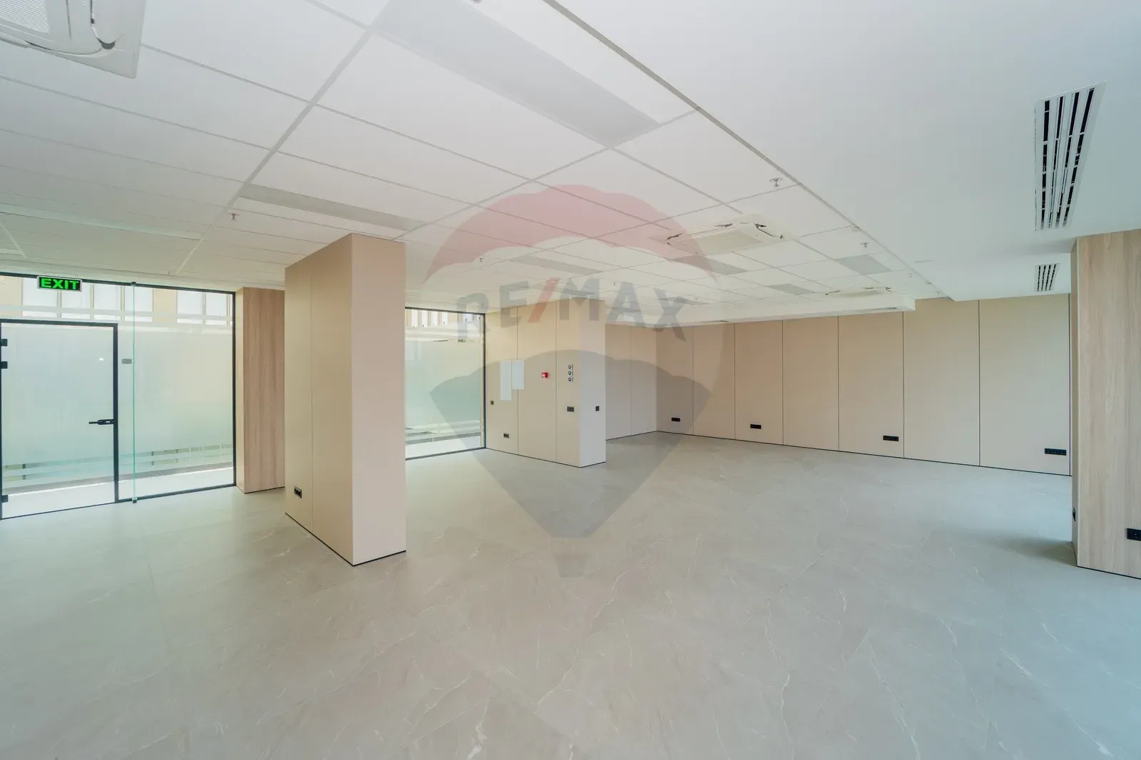 1-bedroom office, 170 m² — Image 10