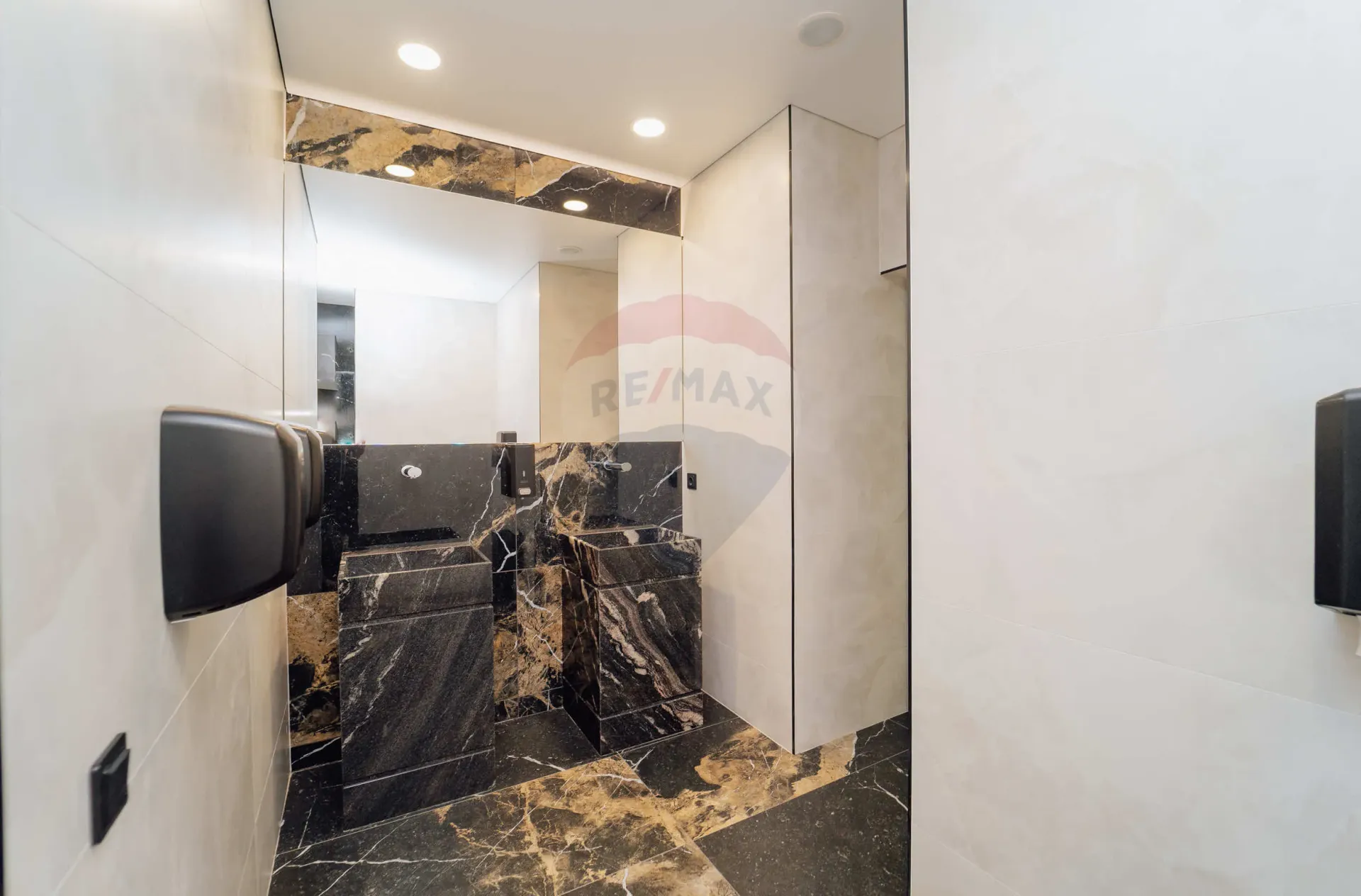 1-bedroom office, 170 m² — Image 3