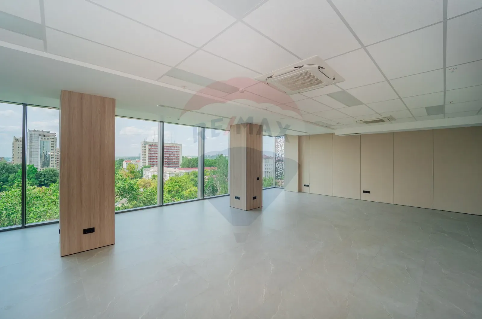 1-bedroom office, 120.7 m² — Image 1