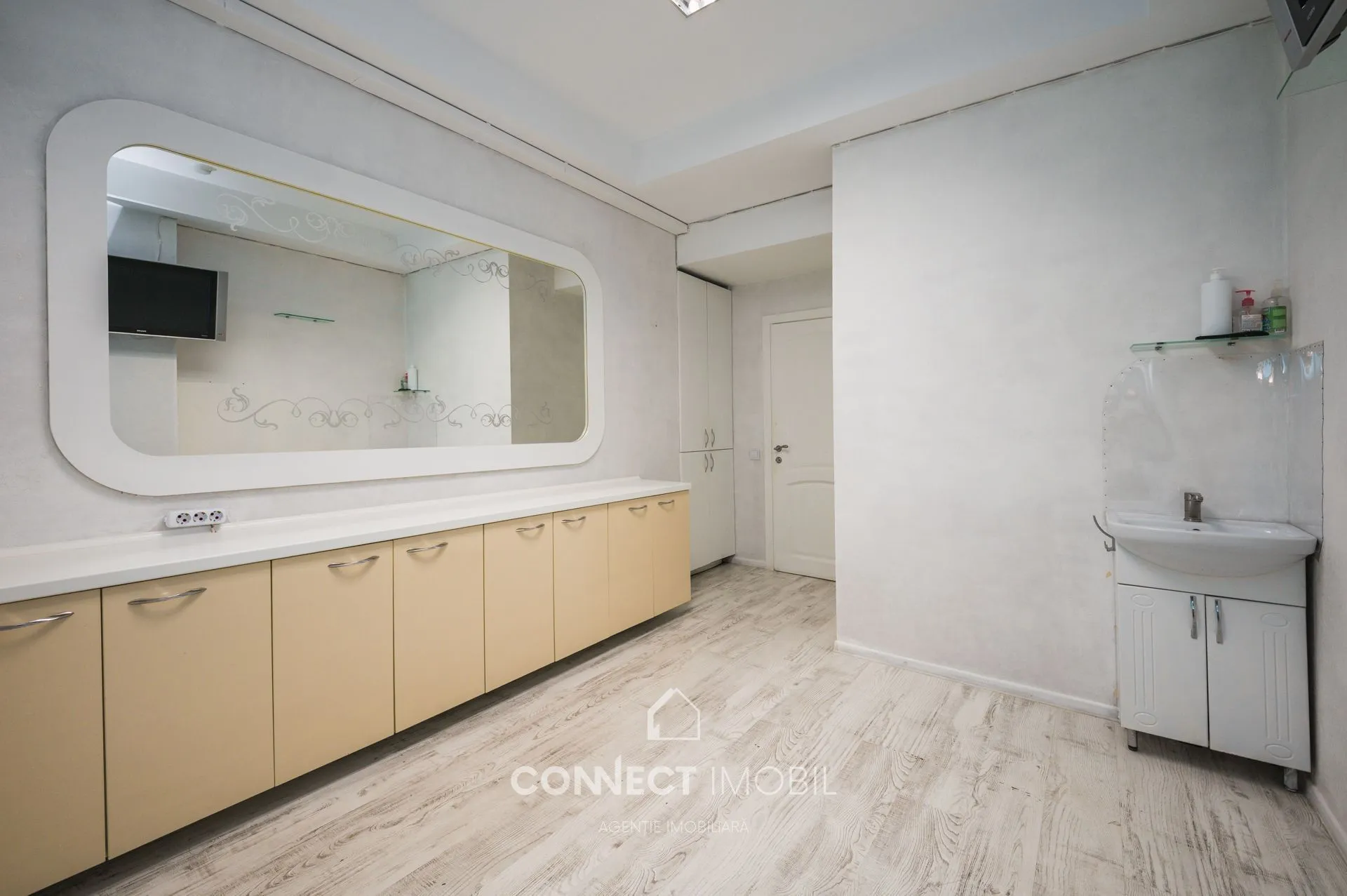 Spațiu comercial, 71 m² — Imagine 4