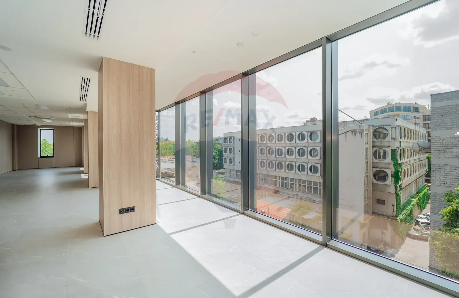 1-bedroom office, 129.4 m² — Image 1