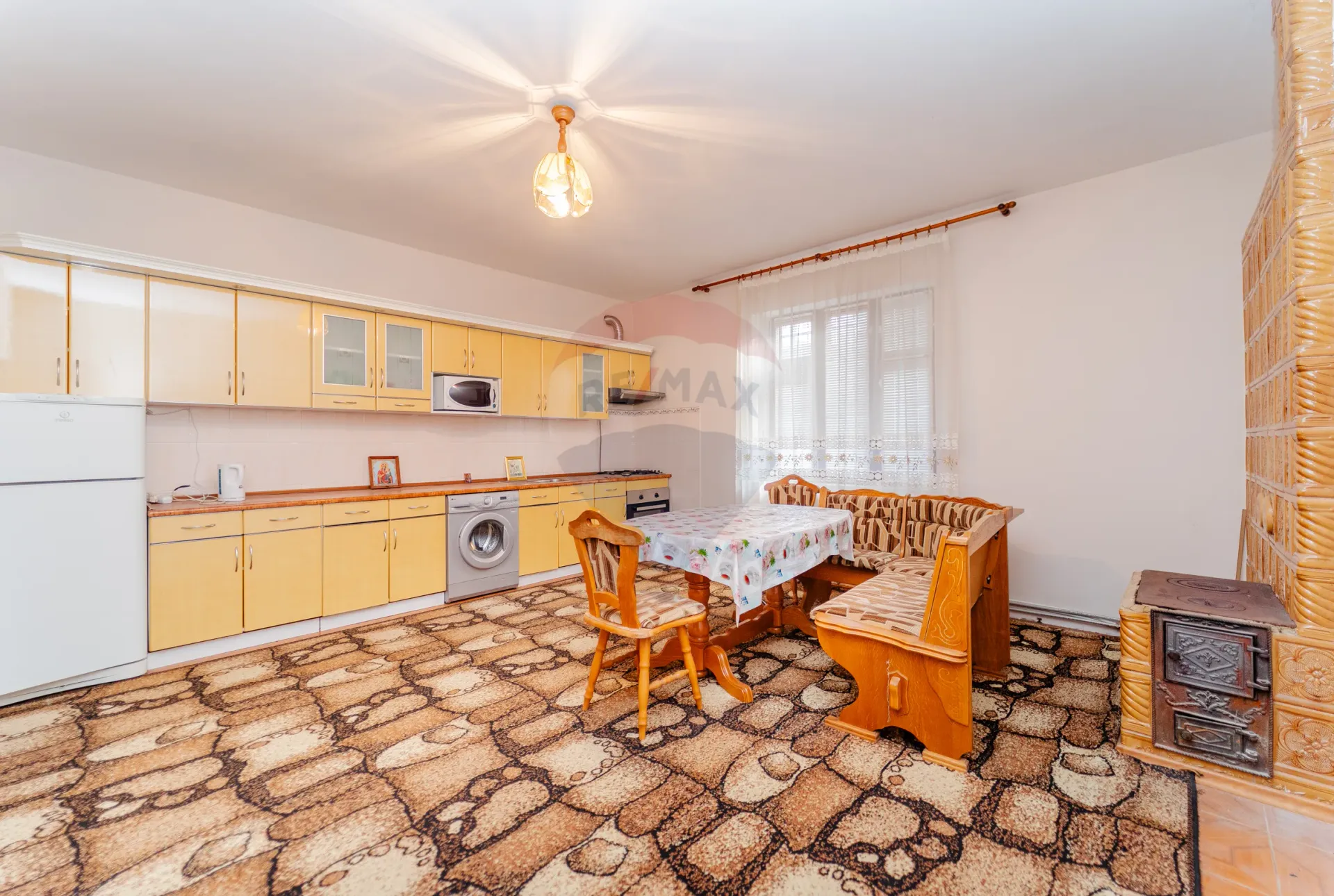 3-floor house, 315 m² — Image 2