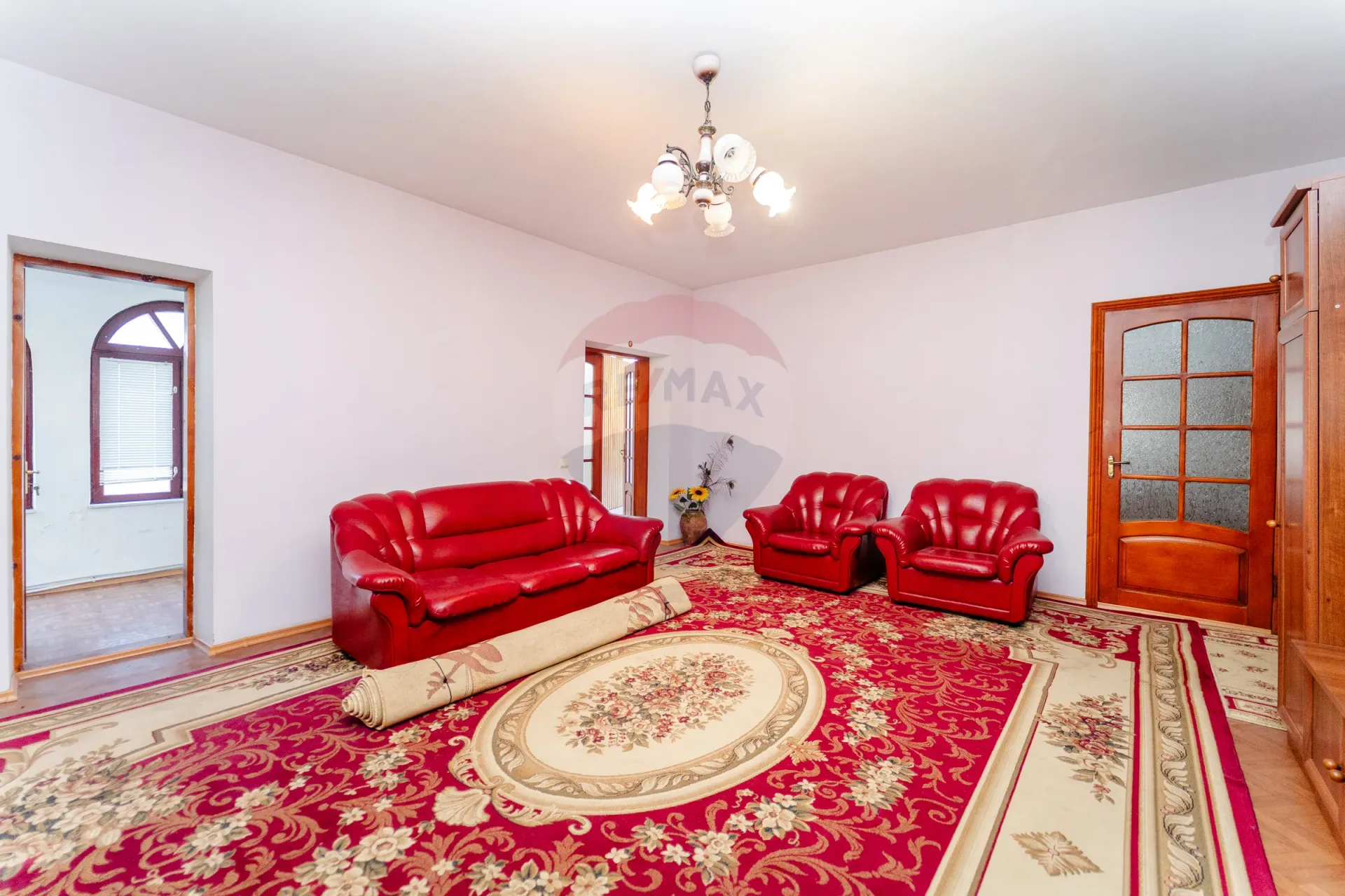 3-floor house, 315 m² — Image 3