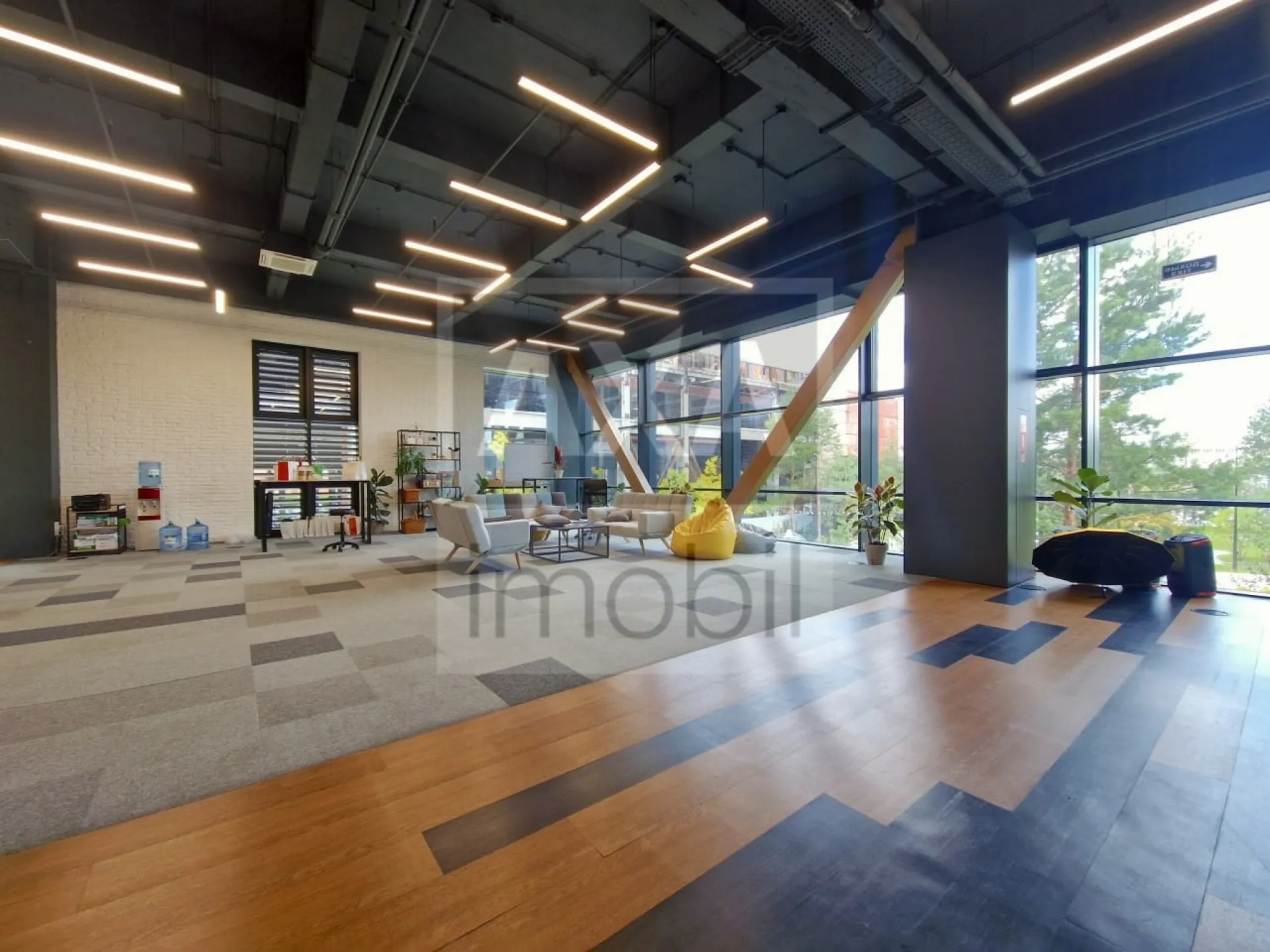 3-bedroom office, 300 m² — Image 1