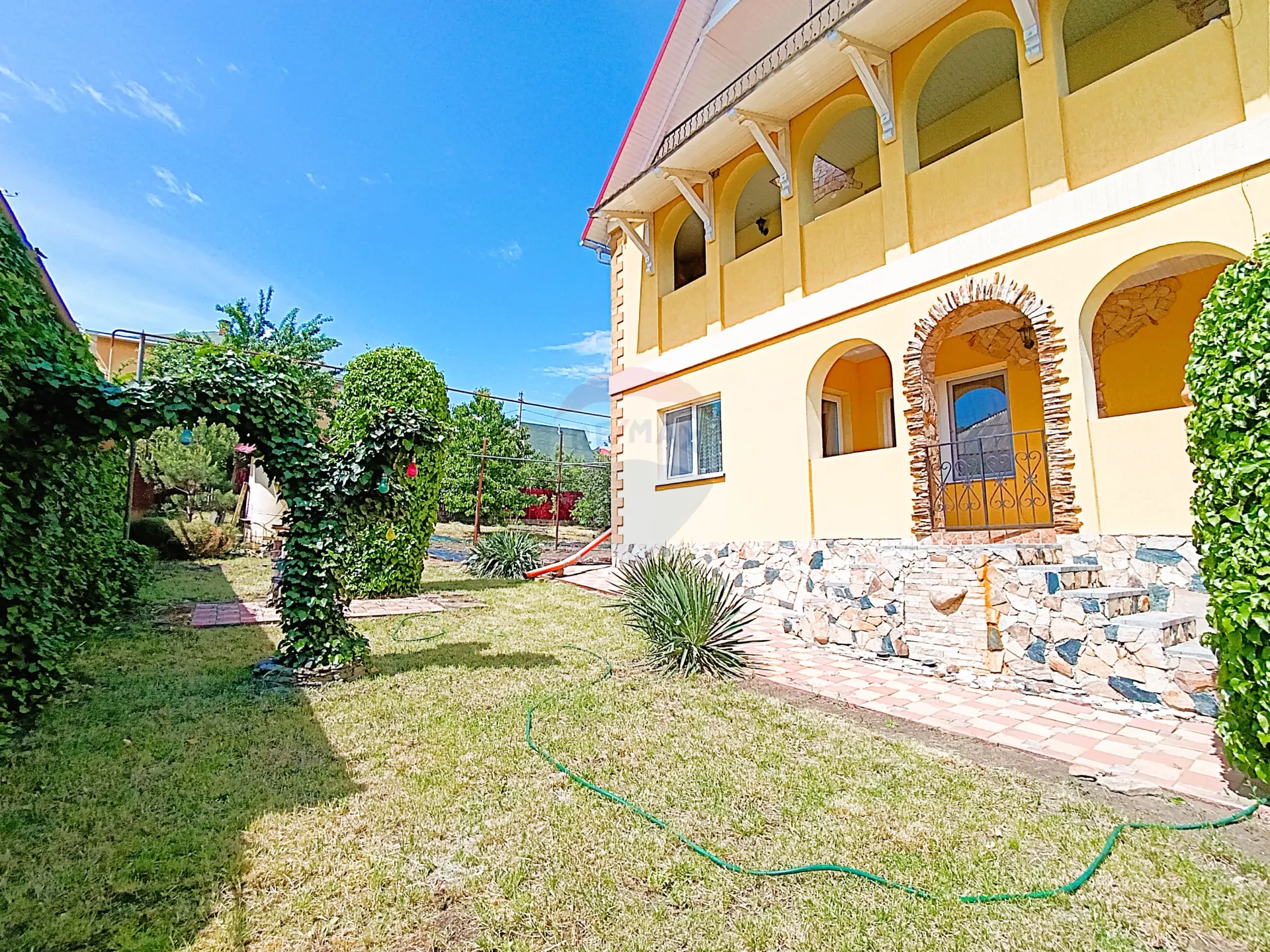 2-floor house, 195 m² — Image 20