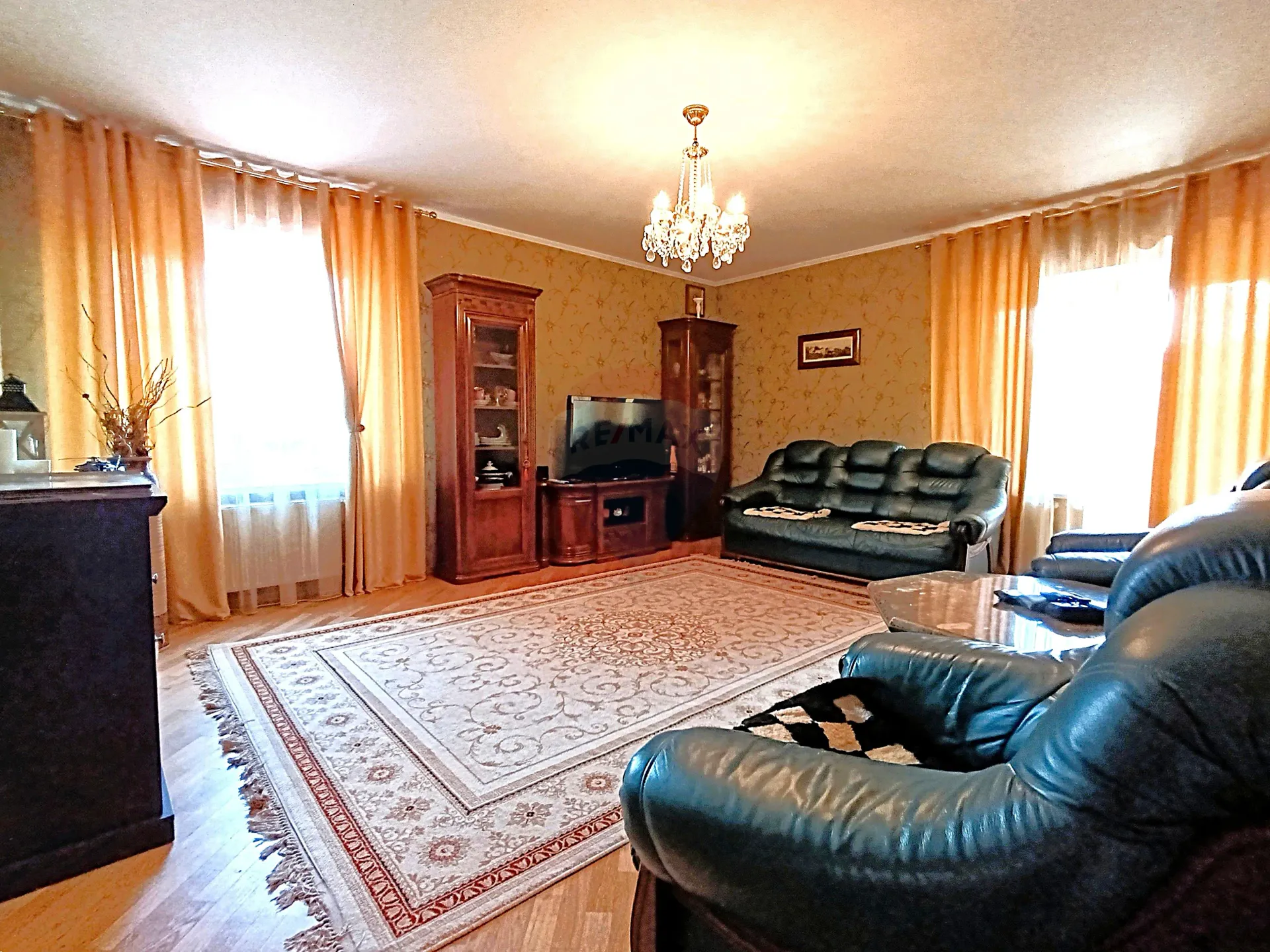 2-floor house, 195 m² — Image 3