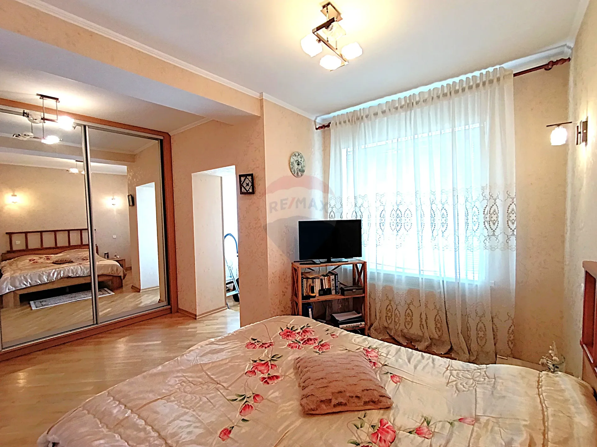 2-floor house, 195 m² — Image 14