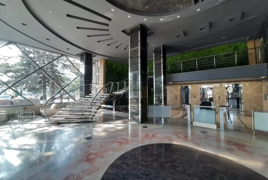 1-camere birou, 72 m² — Imagine 4