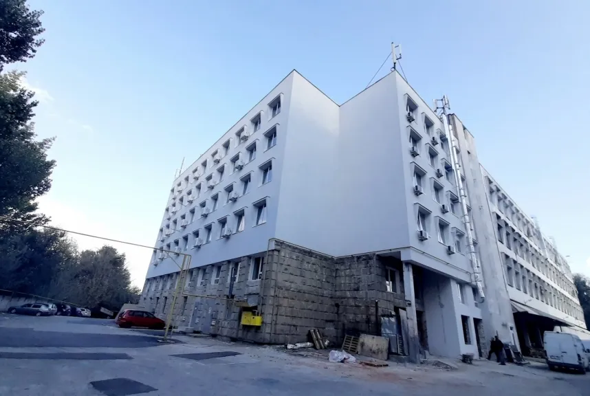 Birou, 300 m² — Imagine 1