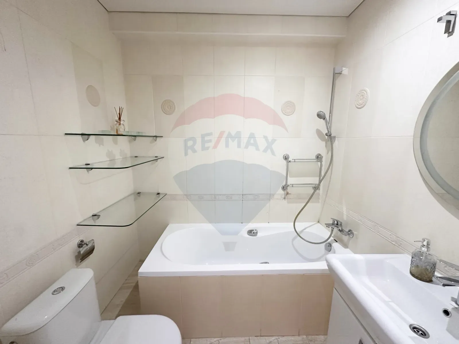 1-bedroom apartment, 42 m² — Image 8