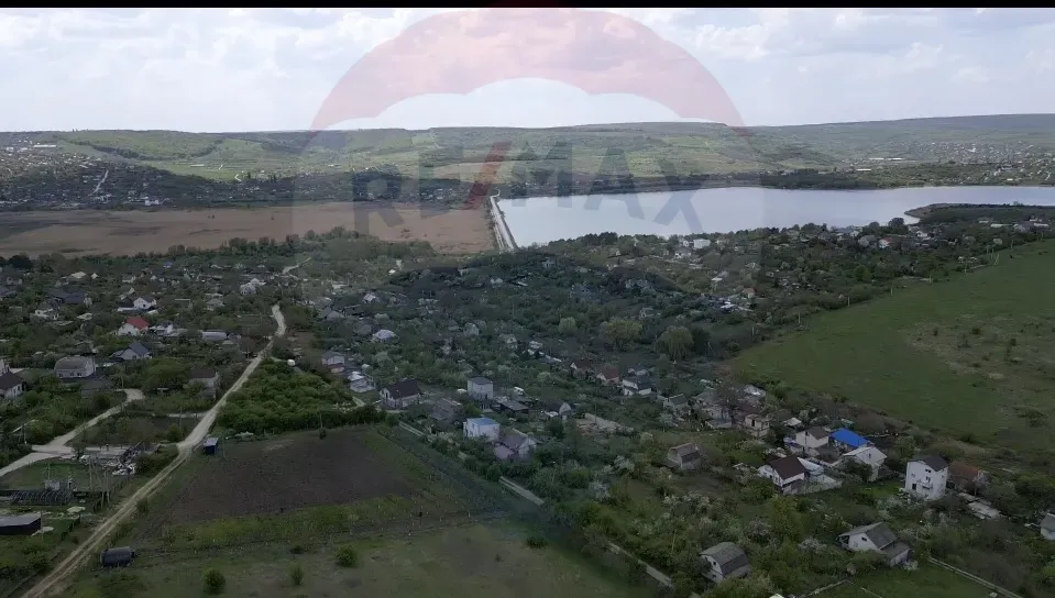 Land, 8 ares — Image 1