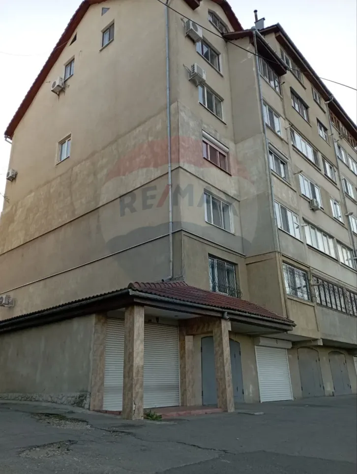 Free-purpose property, 200 m² — Image 7