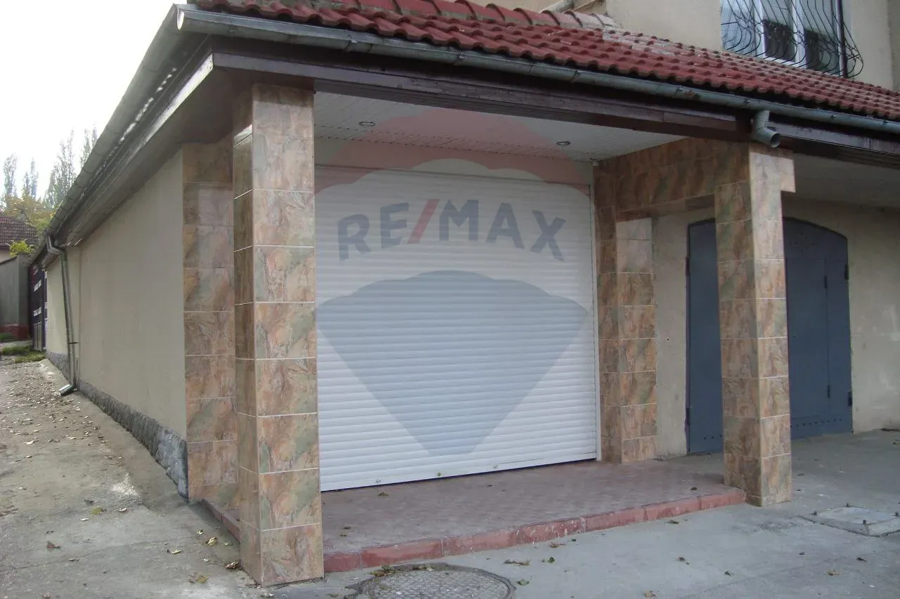 Free-purpose property, 200 m² — Image 6