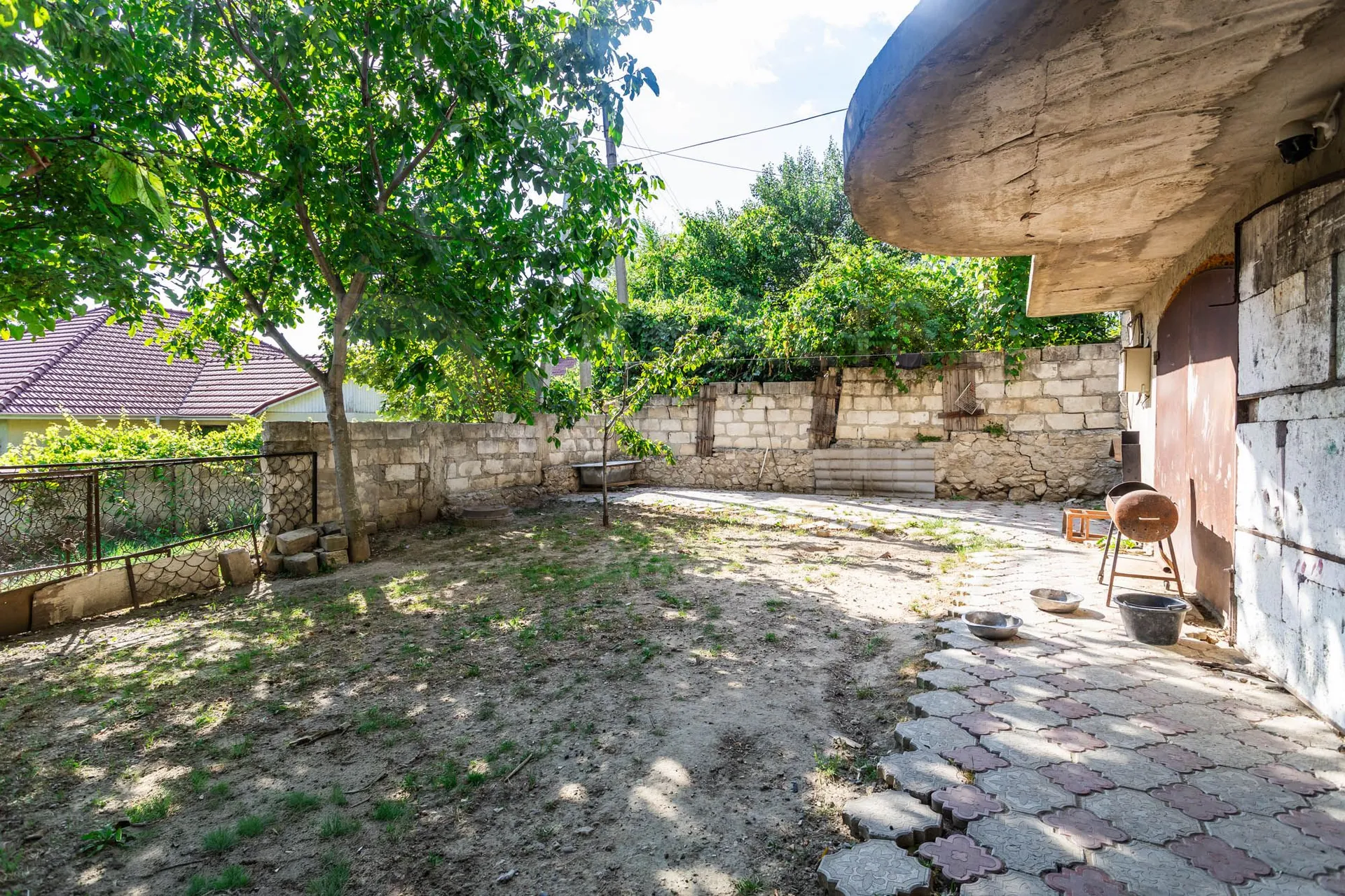 3-floor house, 5 rooms, 250 m² — Image 4