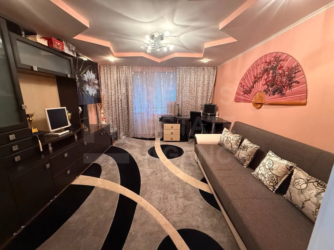2-этажный дом, 4 комнаты, 187 м² — Изображение 2