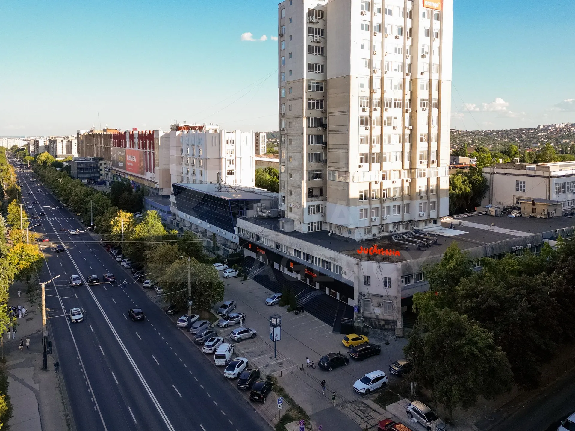 11-camere birou, 613.4 m² — Imagine 1
