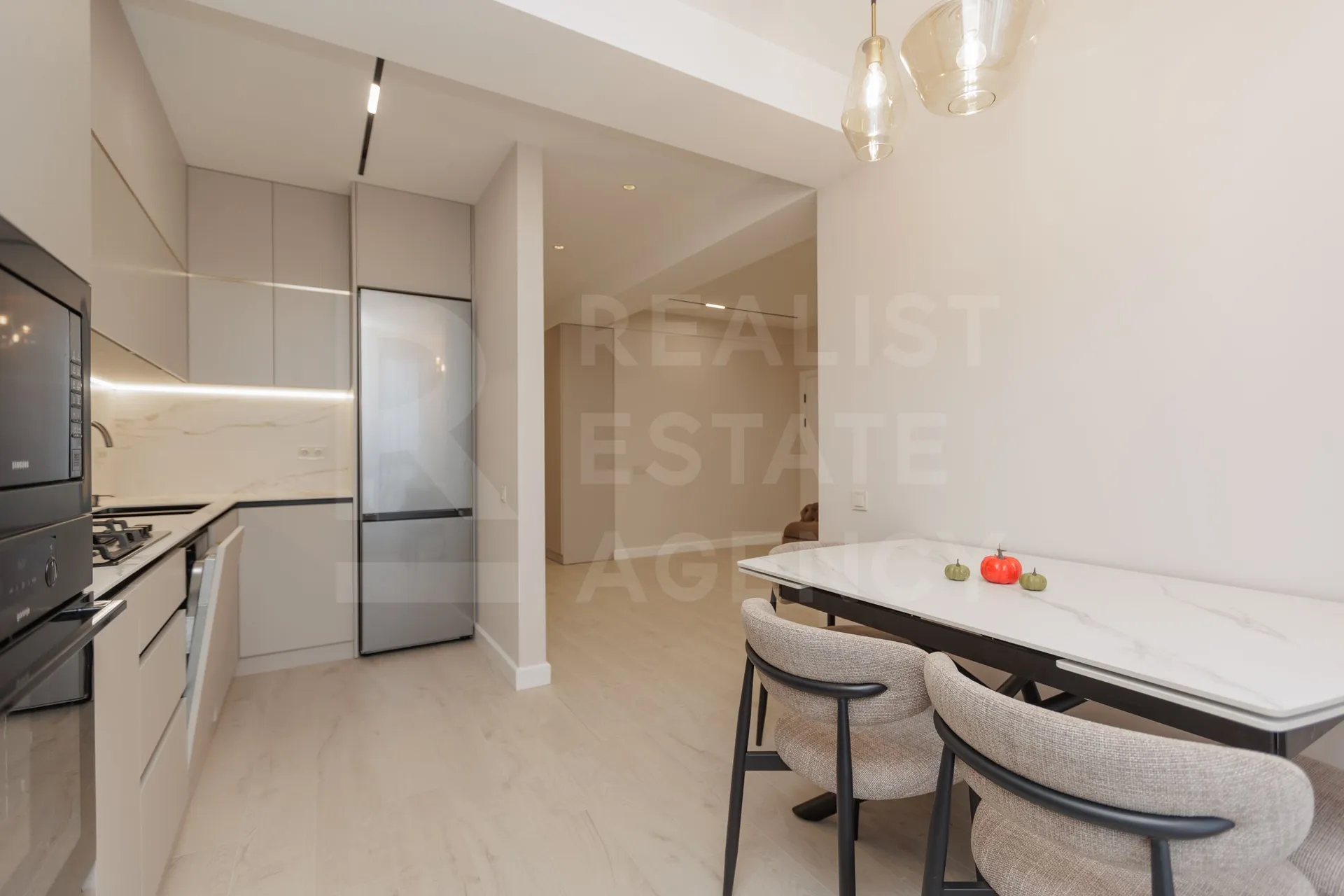 2-комнатная квартира, 67 м² — Изображение 2