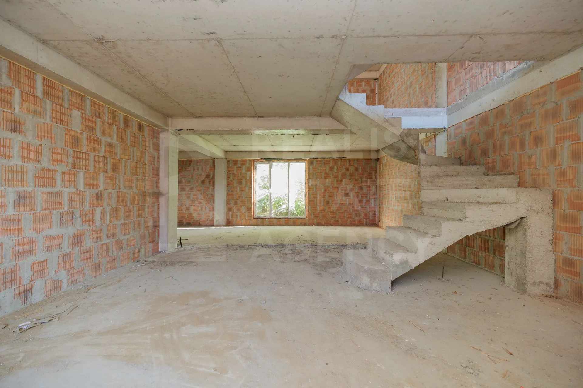 Торговое помещение, 380 м² — Изображение 1