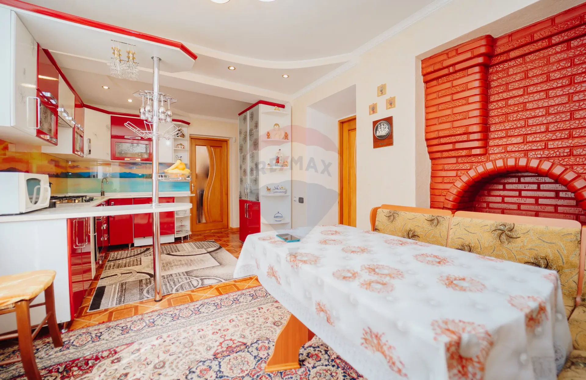 2-floor house, 131.7 m² — Image 2