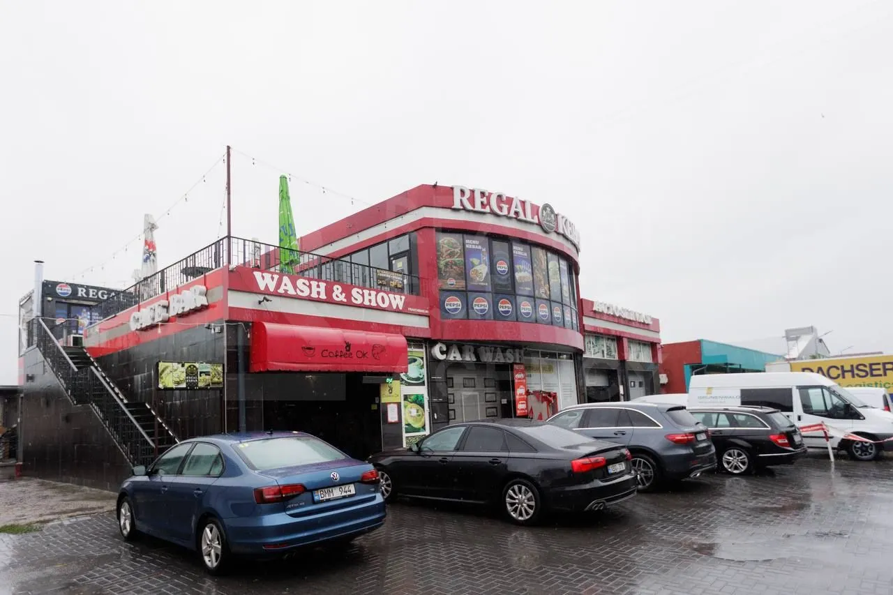 Spațiu comercial, 200 m² — Imagine 1