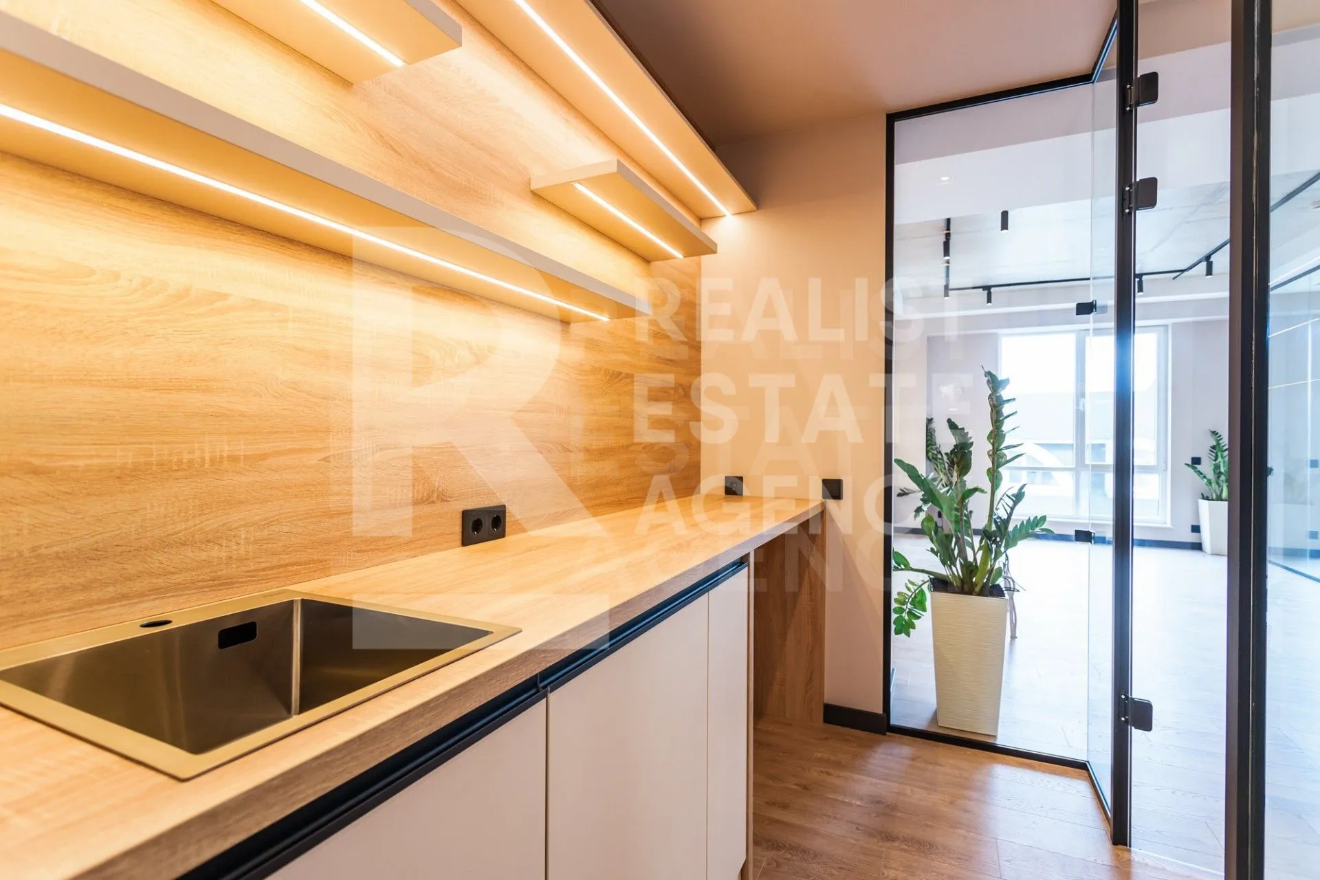 1-bedroom office, 63 m² — Image 2