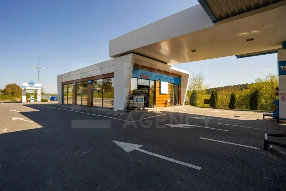 Spațiu comercial, 153 m² — Imagine 1