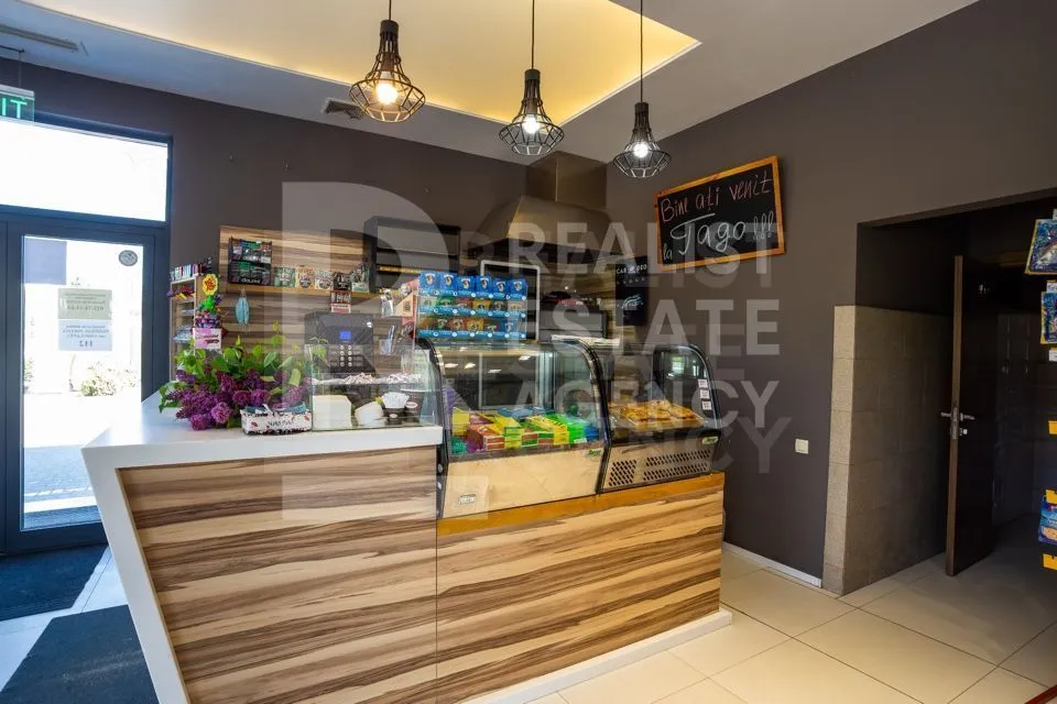Spațiu comercial, 153 m² — Imagine 2