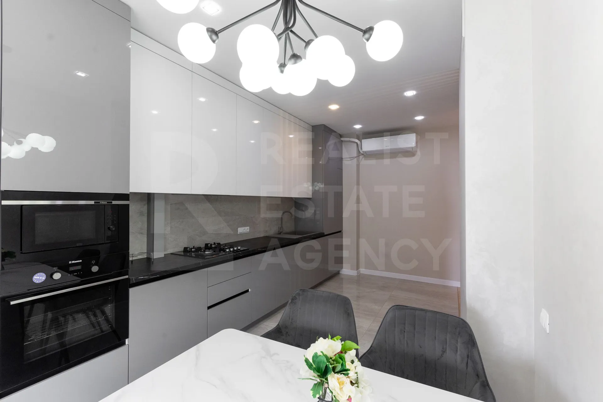 2-комнатная квартира, 70 м² — Изображение 2