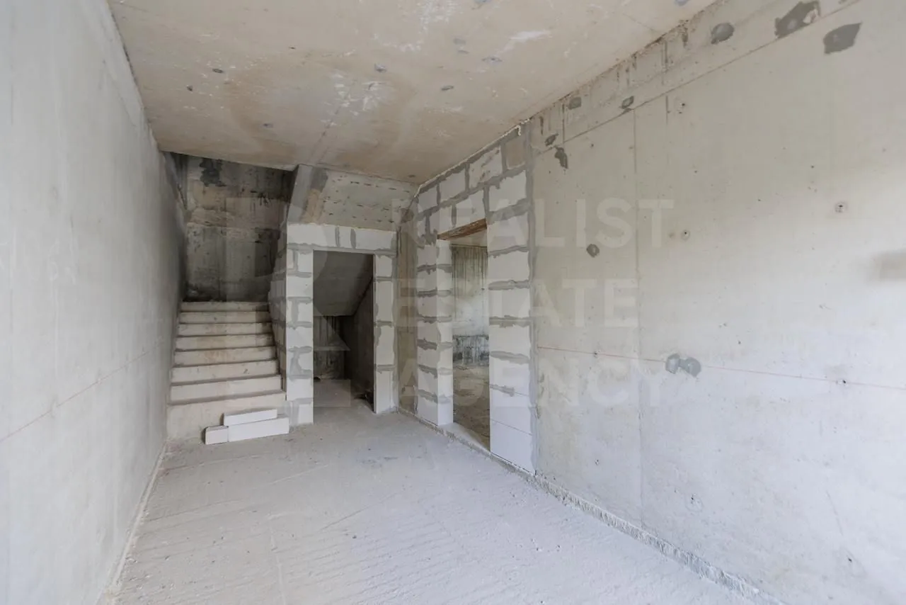 2-этажный дом, 4 комнаты, 165 м² — Изображение 3