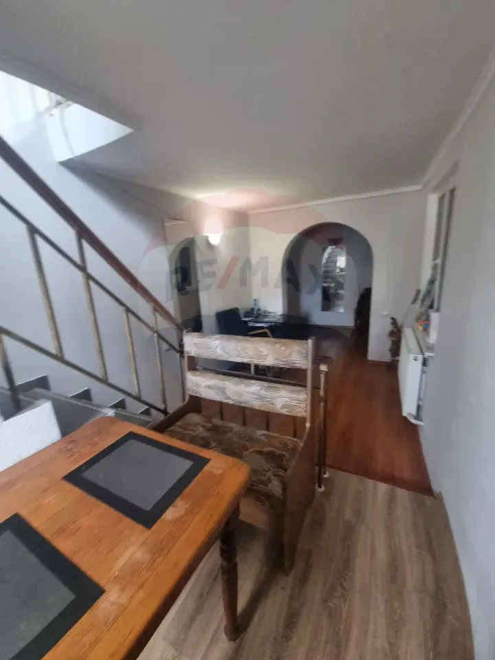 2-floor house, 196.6 m² — Image 1