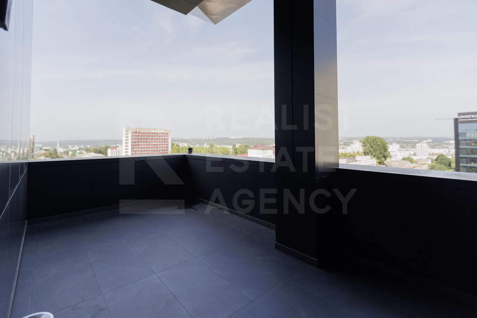 1-bedroom office, 140 m² — Image 4