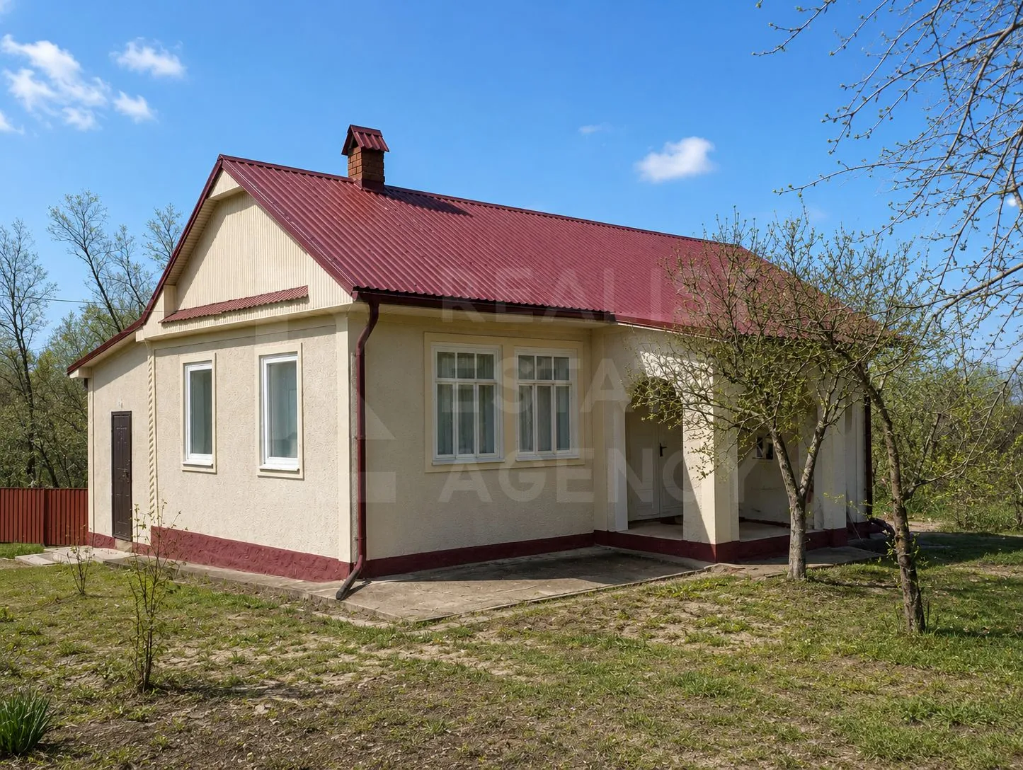 1-этажный дом, 3 комнаты, 115 м² — Изображение 1