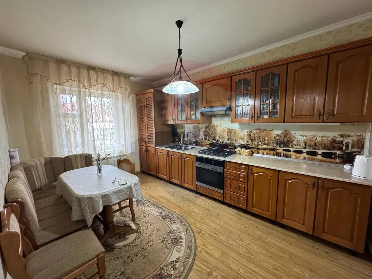 2-floor house, 200 m² — Image 2