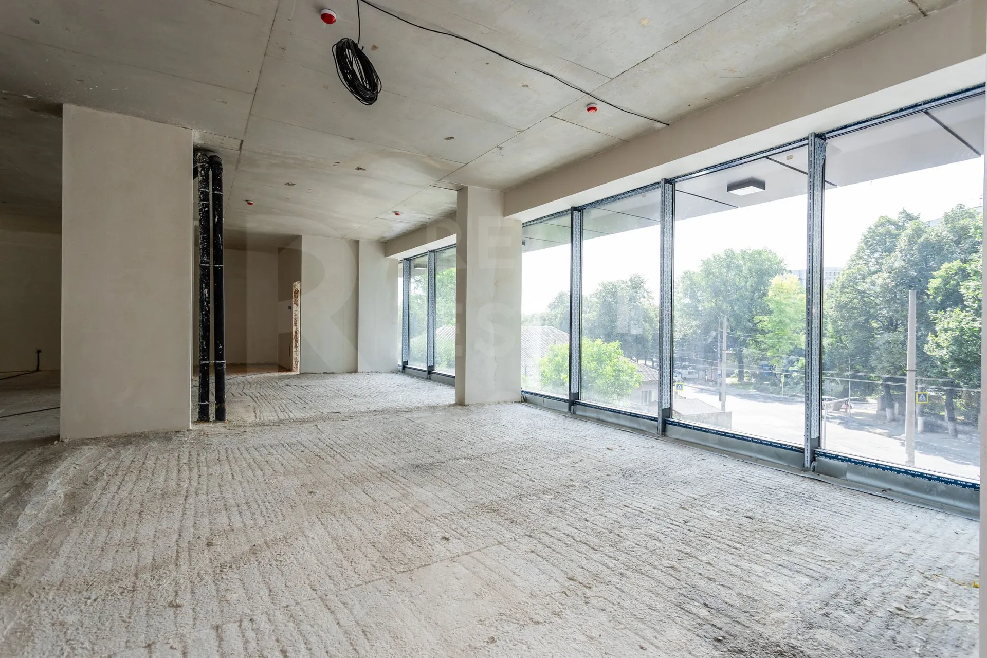 Spațiu comercial, 238 m² — Imagine 1