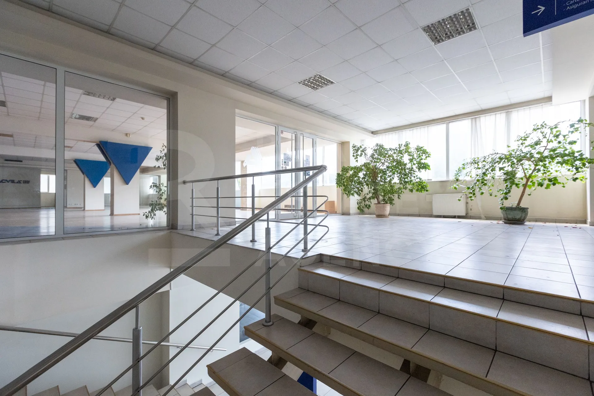 1-bedroom office, 645 m² — Image 3