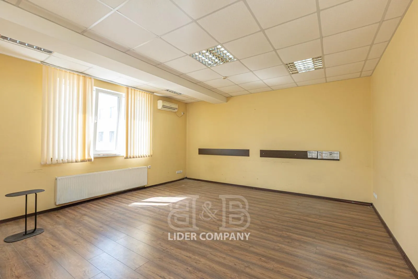 Spațiu comercial, 950 m² — Imagine 4