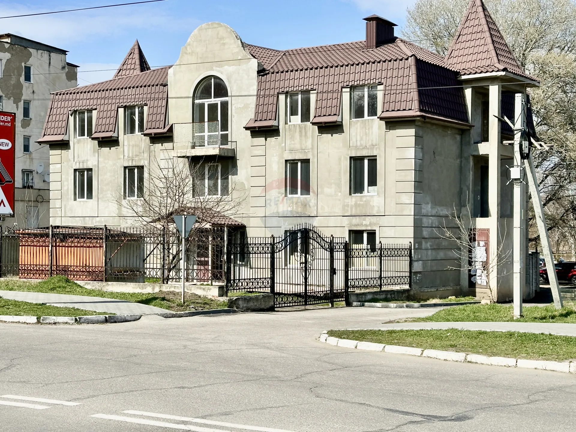 Free-purpose property, 800 m² — Image 10