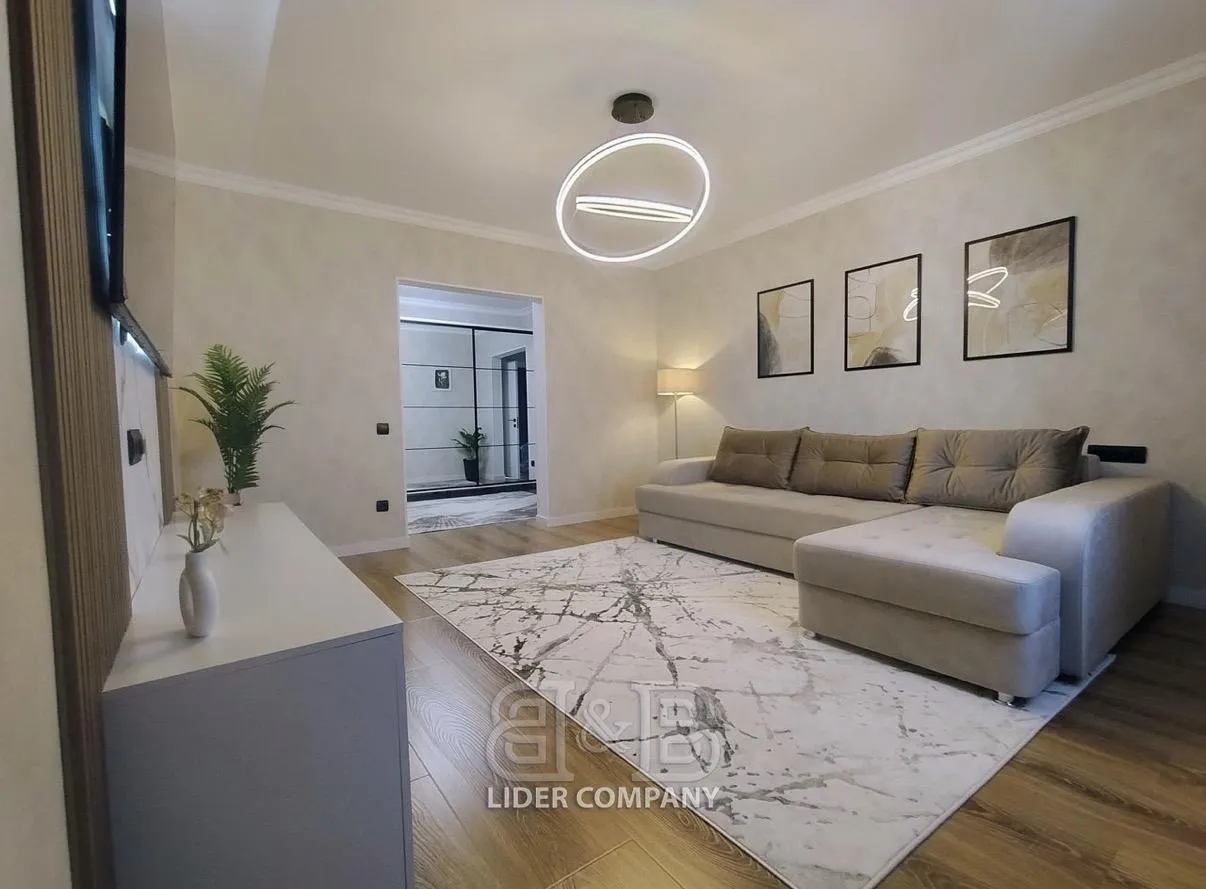 3-camere apartament, 80 m² — Imagine 1