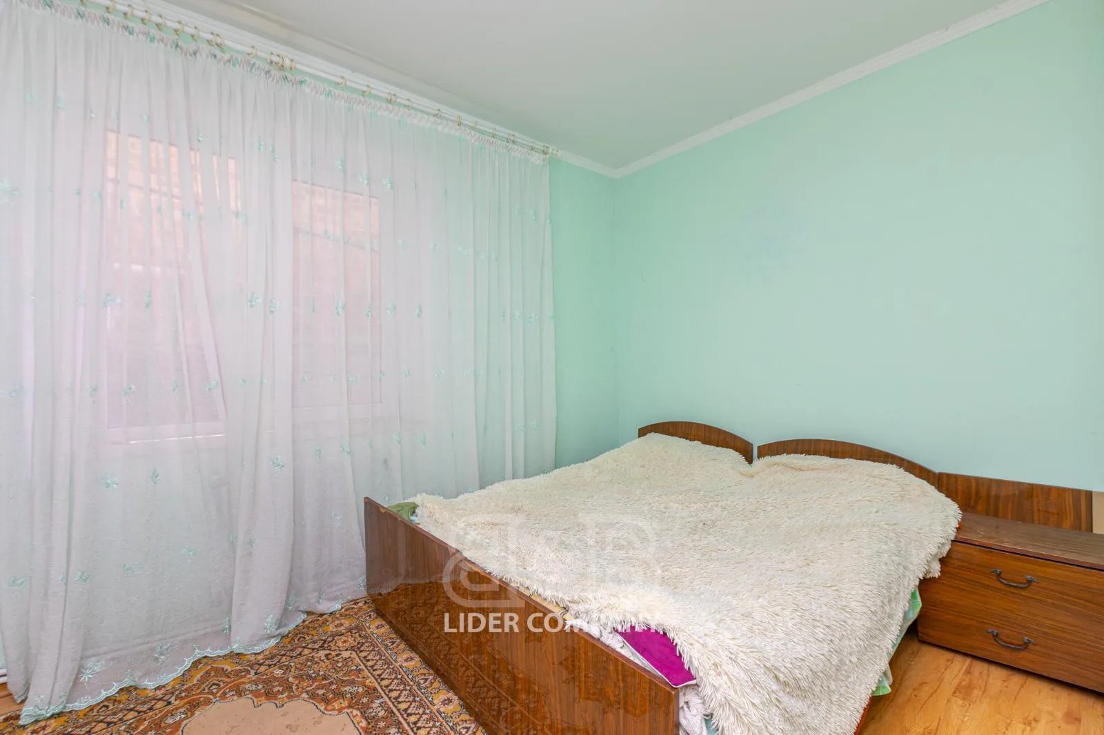 2-etaje casă, 3 camere, 140 m² — Imagine 4