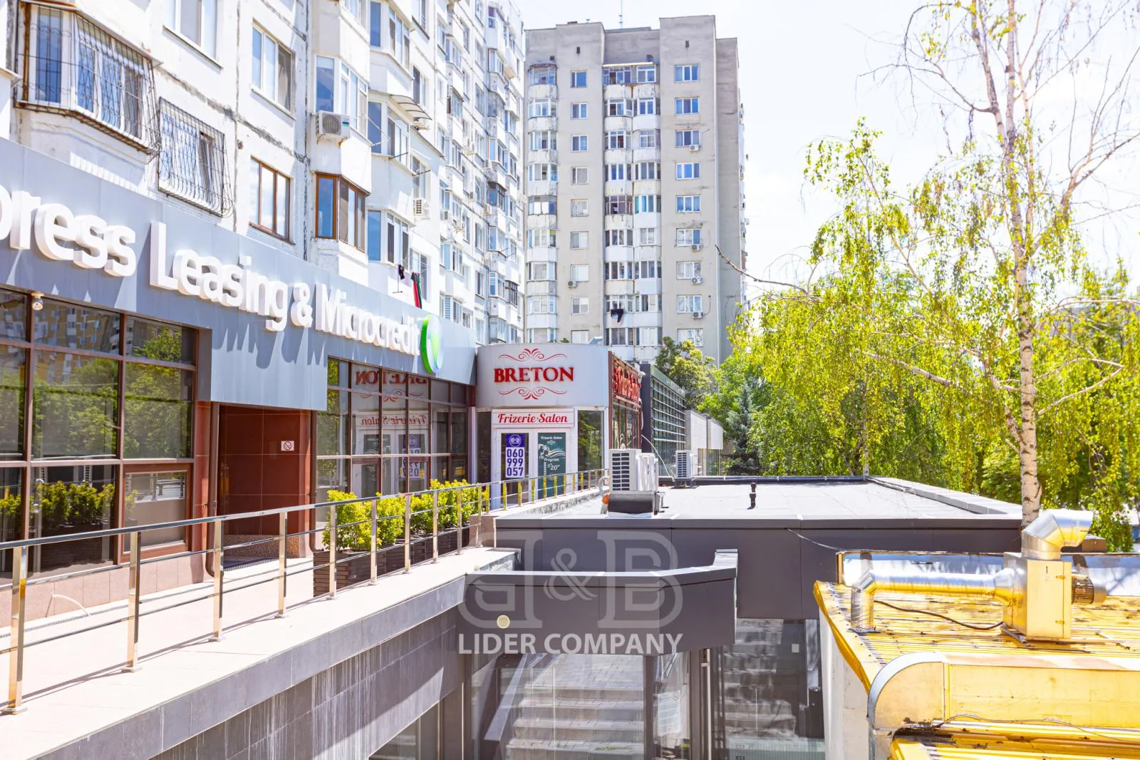 Commercial space, 115 m² — Image 1