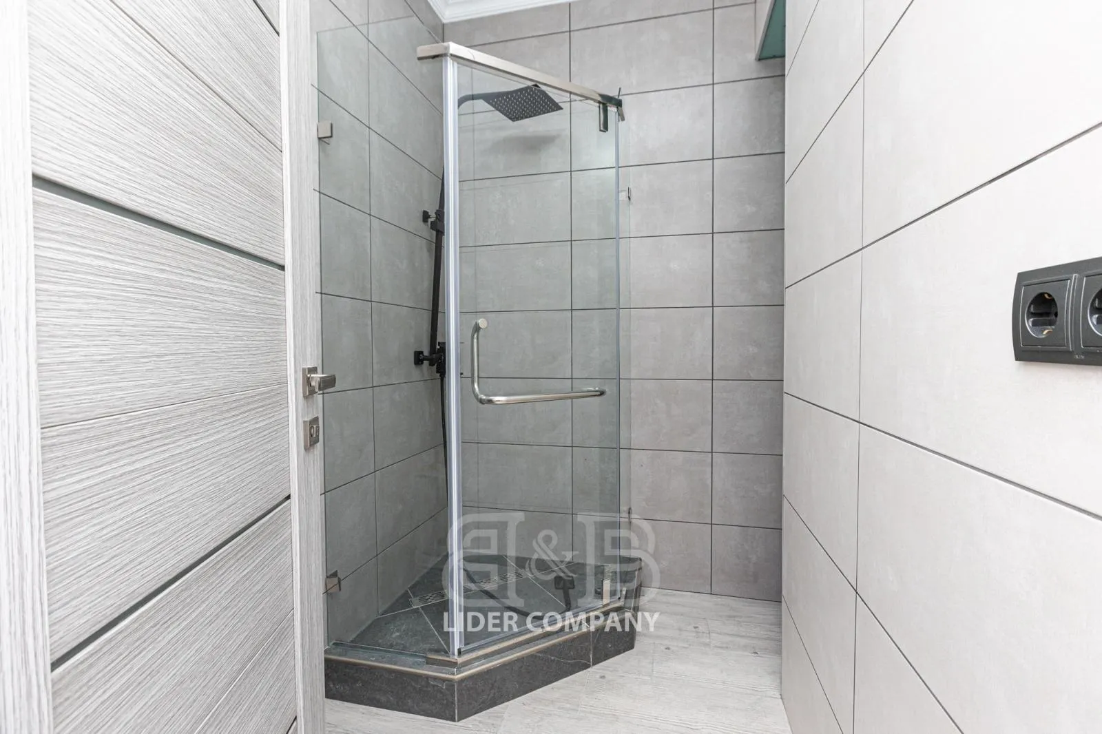 Spațiu comercial, 17 m² — Imagine 2