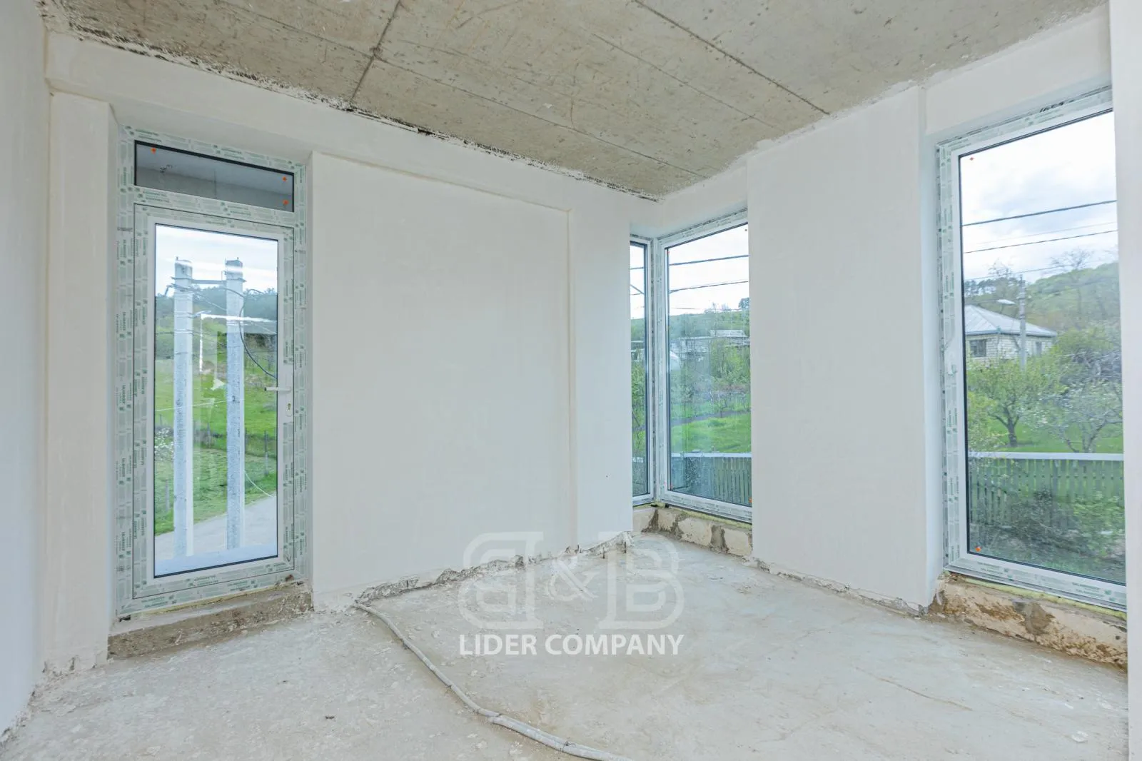 2-этажный дом, 3 комнаты, 140 м² — Изображение 2