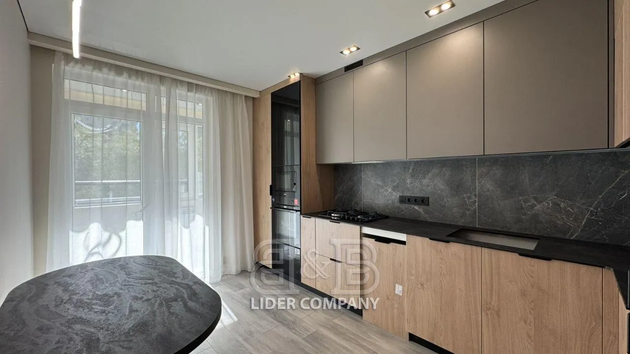 2-комнатная квартира, 76 м² — Изображение 1