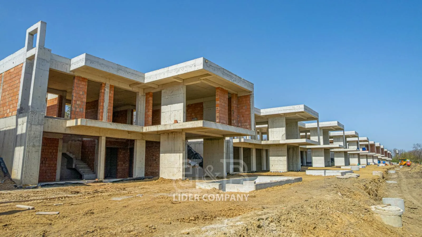 2-этажный дом, 3 комнаты, 225 м² — Изображение 1