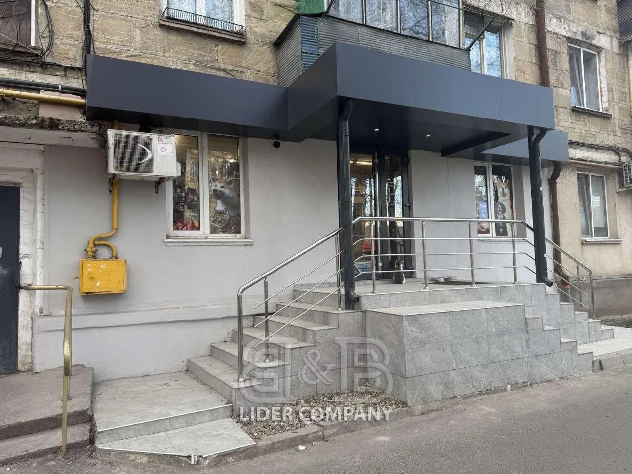 Spațiu comercial, 57 m² — Imagine 2