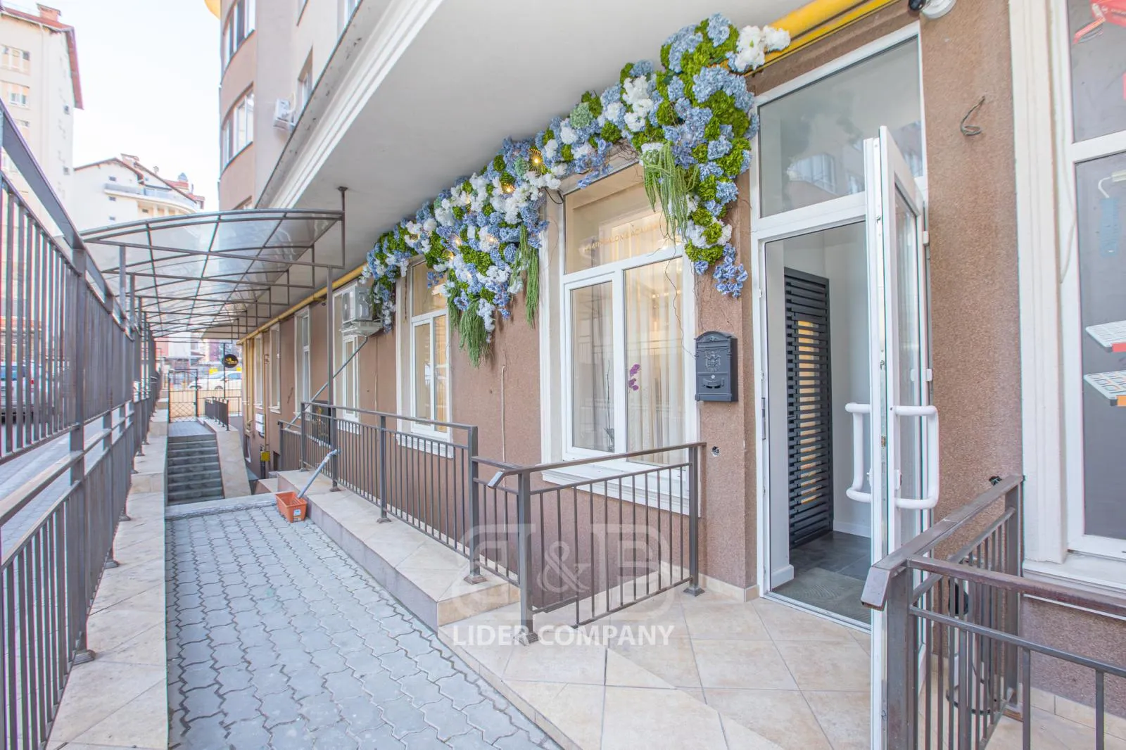 Коммерческое помещение, 100 м² — Изображение 1