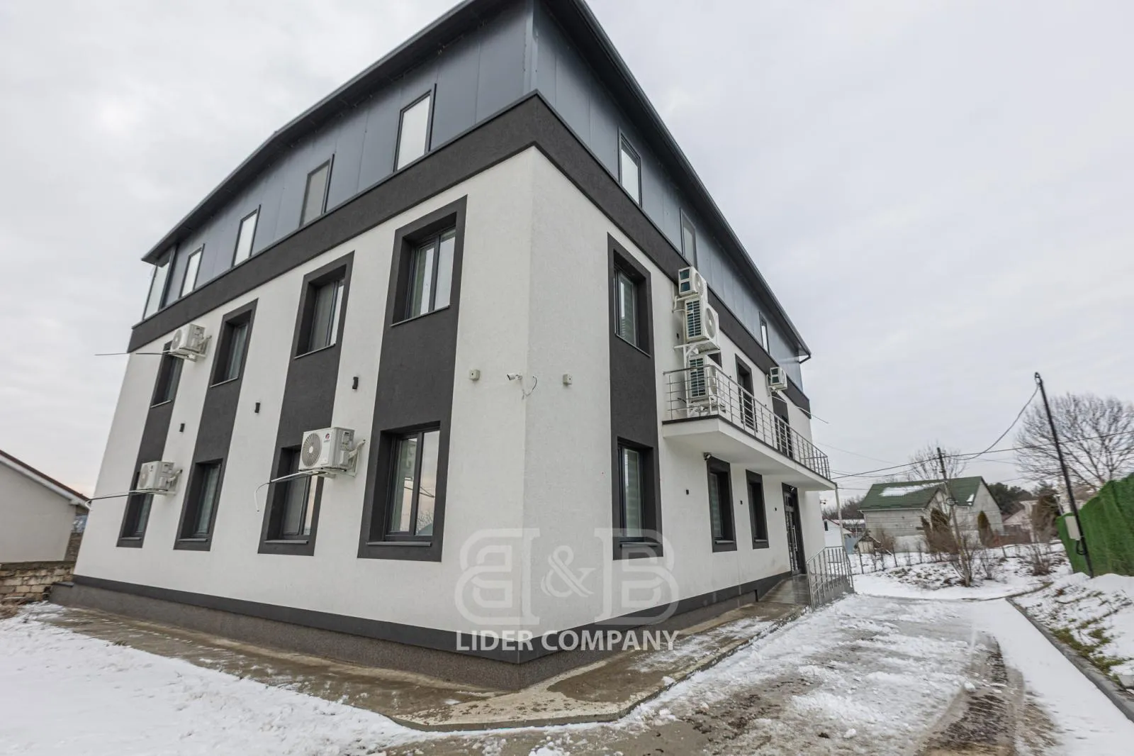 Commercial space, 750 m² — Image 1